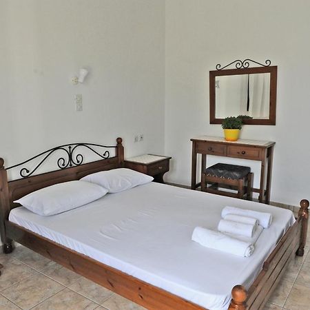 טריפיטי Morfeas Hotel מראה חיצוני תמונה