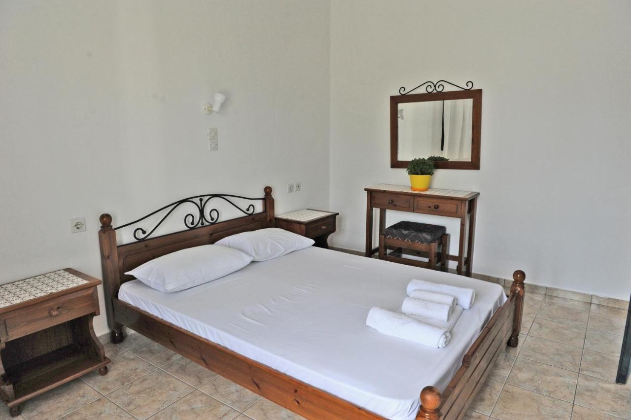 טריפיטי Morfeas Hotel מראה חיצוני תמונה